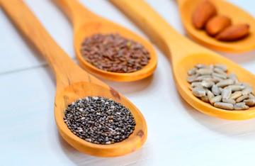 Los ingredientes naturales de nuestra granola artesanal: una opción saludable y sabrosa.